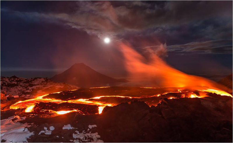 Illustration for article titled El lugar de la Tierra más parecido a Mordor: los volcanes de Kamchatka